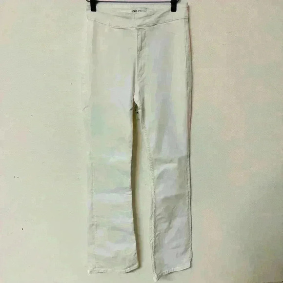 Zara White Flare Jeans NWOT size 6 - Picture 1 of 5